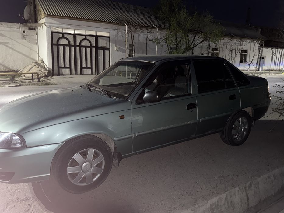 nexia 2 daewoo sotiladi holati yaxshi sprayt rang