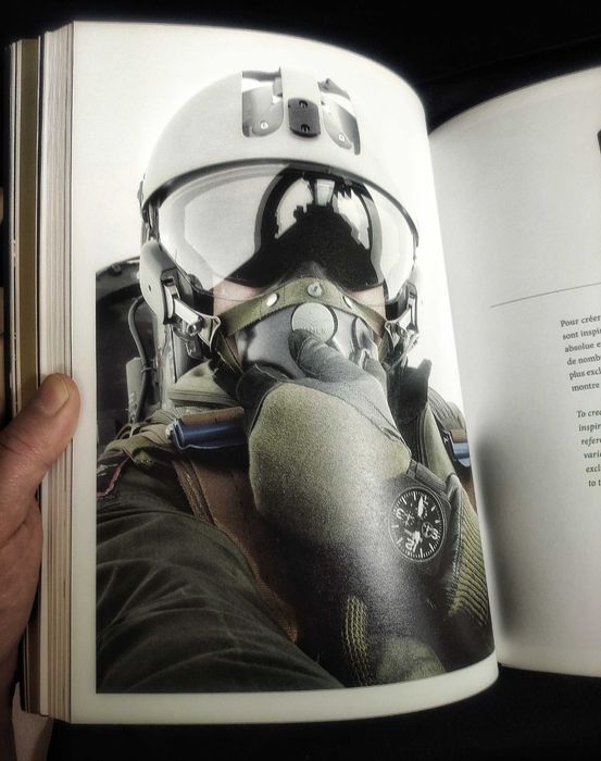 Bell & Ross. Коллекционный Каталог Часов. Франция