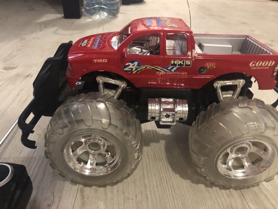 Светещ джип с дистанционно