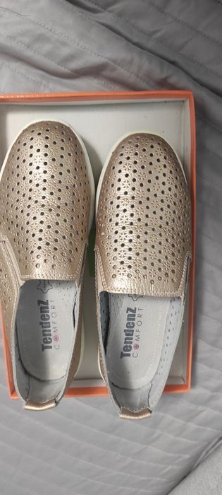 Дамски обувки Tendenz