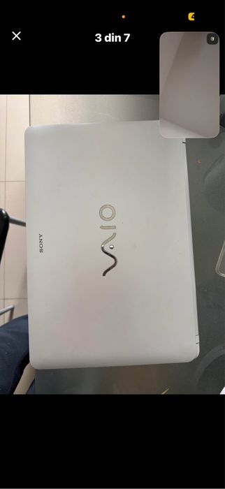 Laptop Sony Vayo I3 Gen 3 SSD 256 GB cu 16 GB Ram silentios nu se incalzeste bateria tine un model reusit pentru navigare pr internet