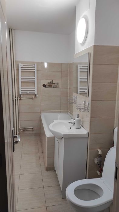 Inchiriez garsoniera zona Lujerului