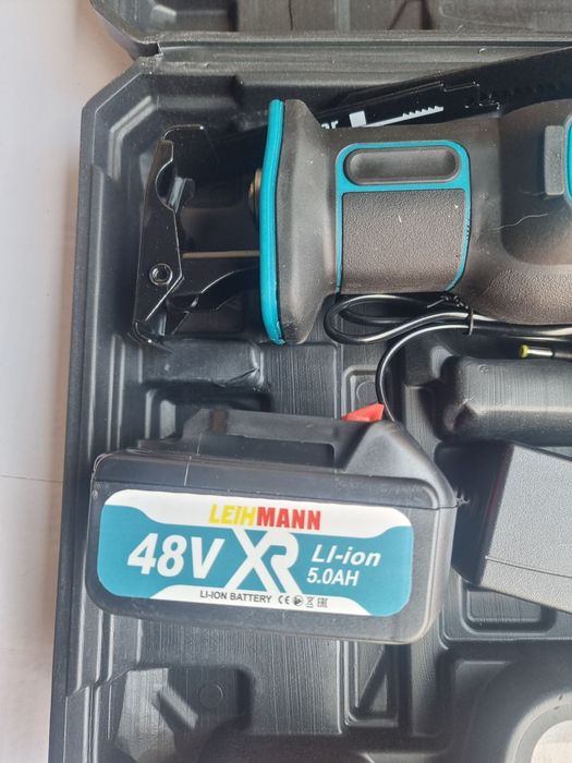 Fierăstrău electric Leihmann