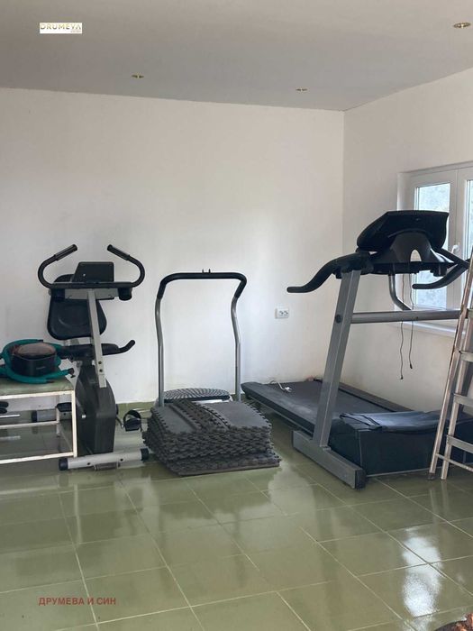 Продава се Къща в Долни чифлик - 200 кв.м за 800 €/кв.м - Снимка #16