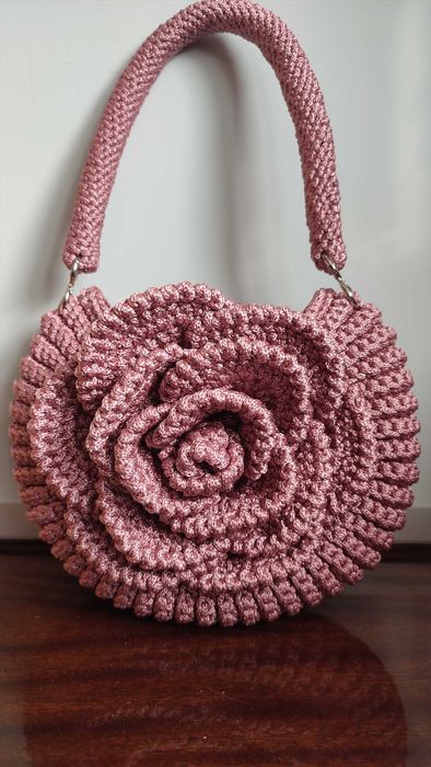 Ръчноизработени Плетени Чанти, Клъчове