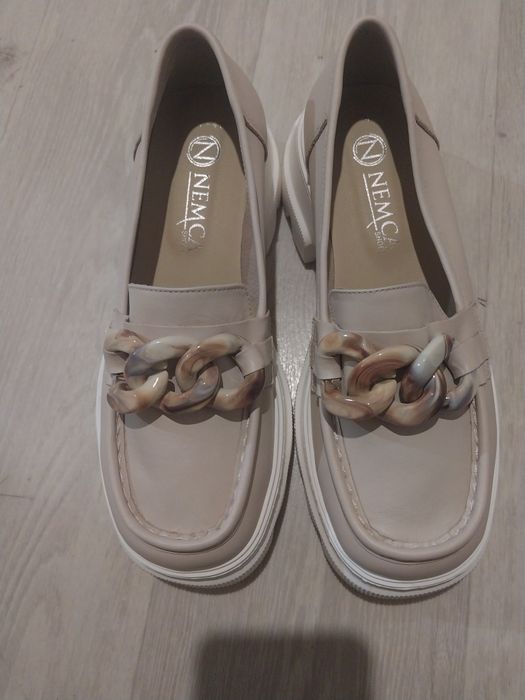 Продам обувь, новые