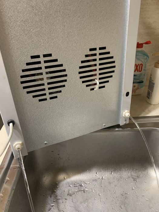 Диспенсър за вода
