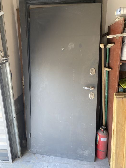 Продам железные двери