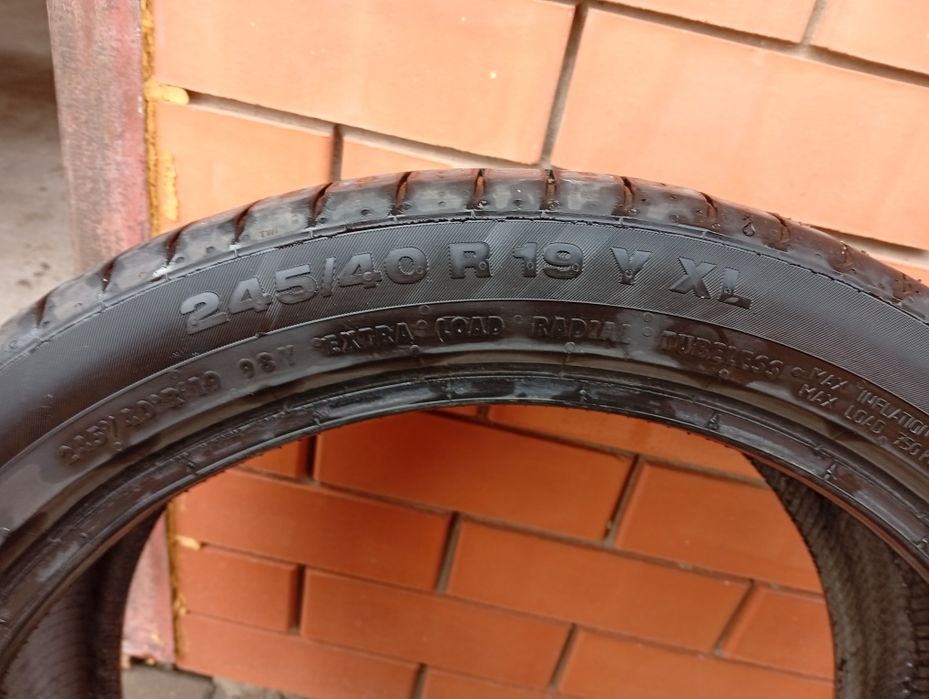 Шина б/у 245/40 R19