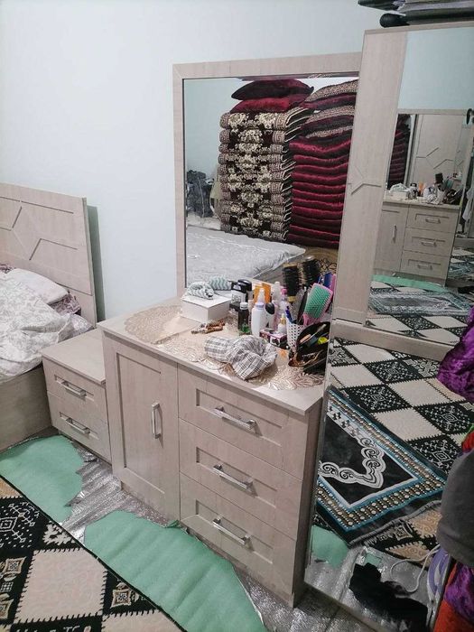 Спальный гарнитур