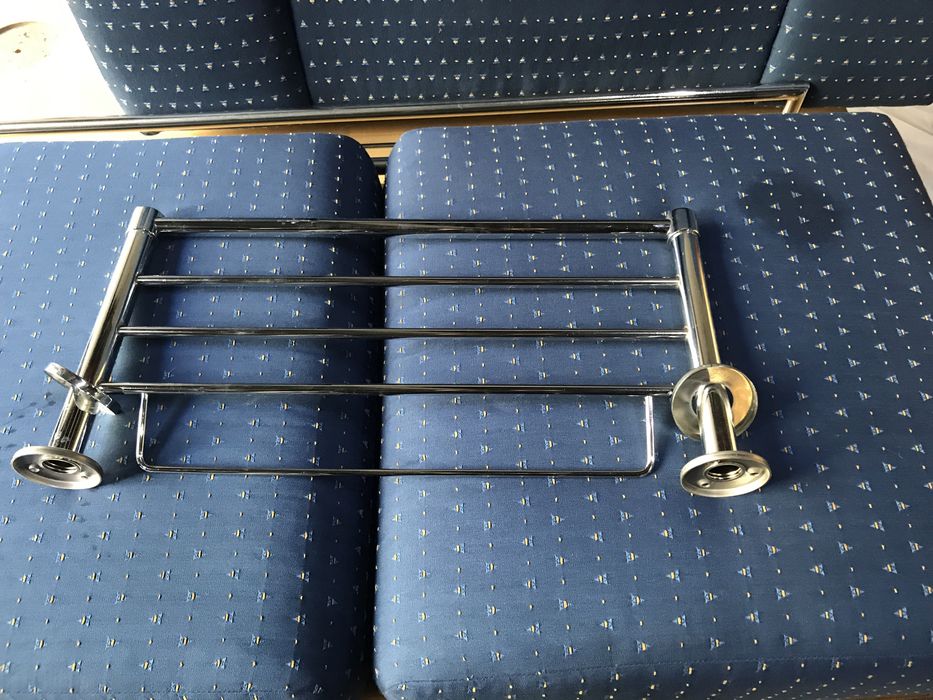 Иноксова стойка за кърпи