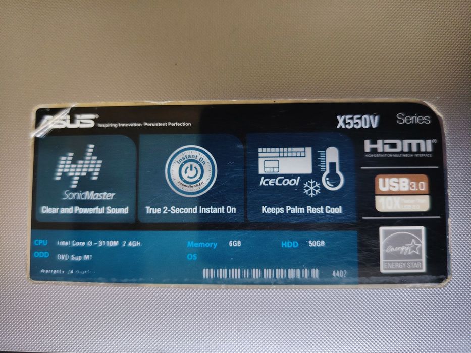 Лаптоп Asus X550V