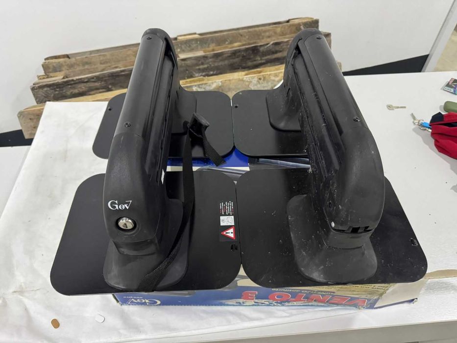 Держатель для лыж GEV VENTO 3