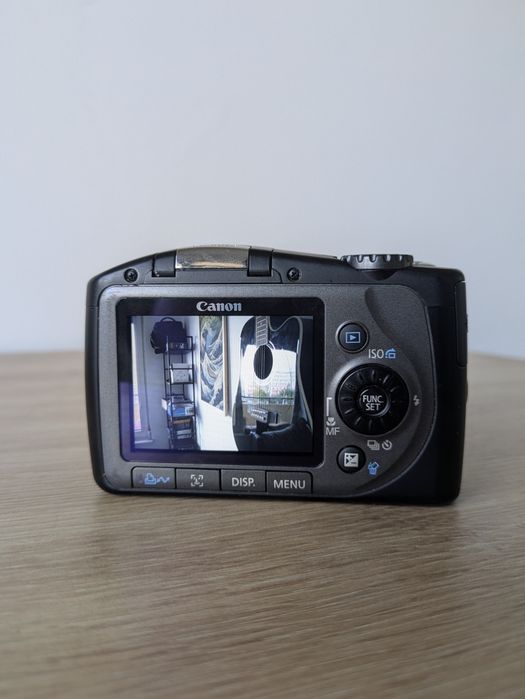Canon Powershot SX100 IS - 10x ZOOM УНИКАЛНИ СНИМКИ Дигитален Фотоапарат КАТО НОВ