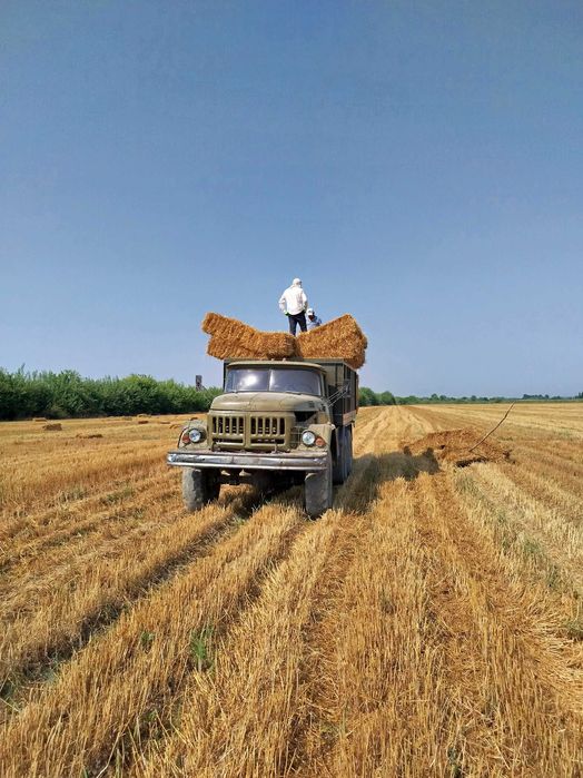 Zil 131 sotiladi. Soz holatda