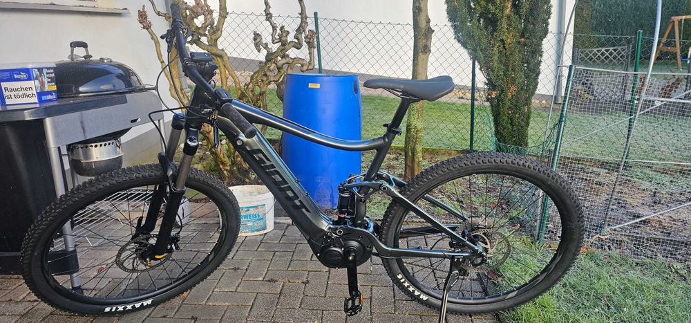 Giant E-bike Fully ca nouă numai 72 km