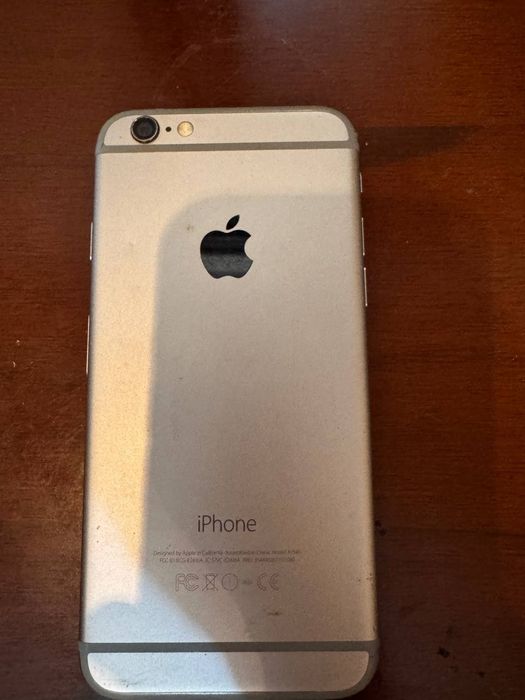 iPhone 6 / 6s (Silver) на запчасти. Заблокирован iCloud
