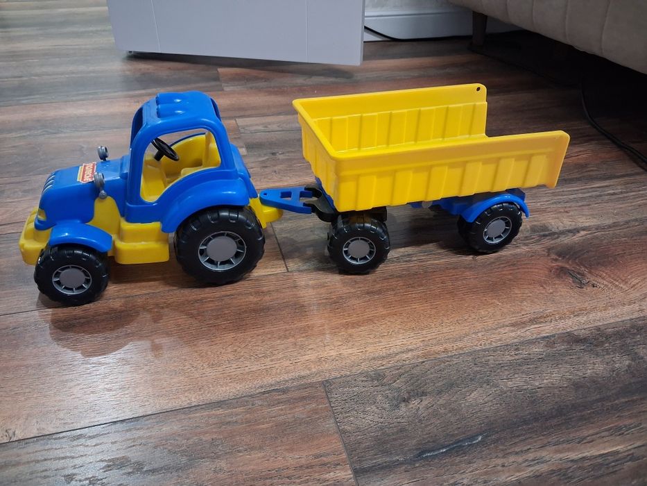 Трактор с прицепом 2500 тенге!