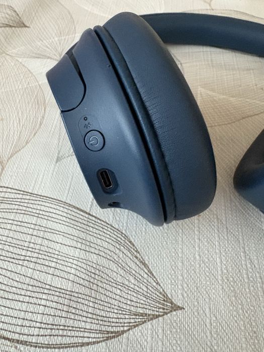 Слушалки Sony-WH-CH-720,