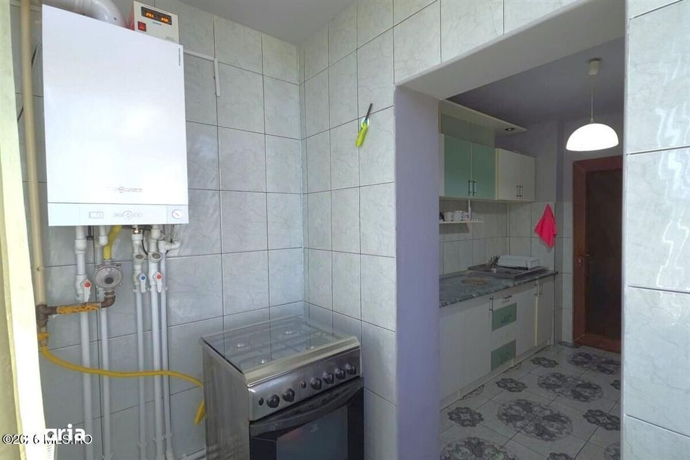 Far - Parc, 2 camere decomandate, 2 balcoane, 56 mp, centrala gaz!