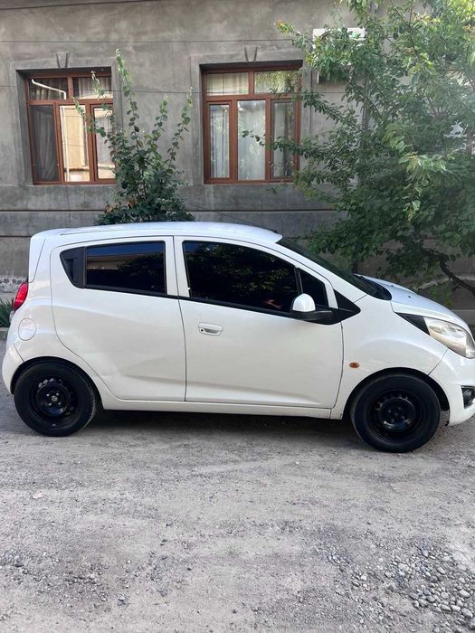 Srocha Spark sotiladi 1.25 Mator 3 pozitsiya