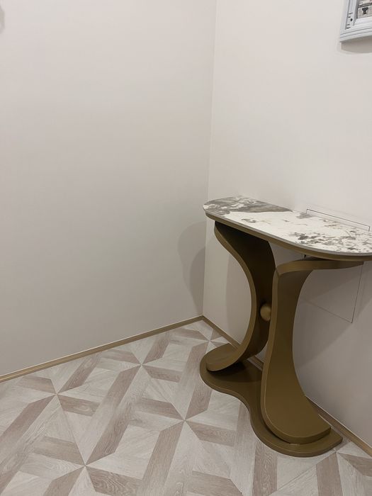 Продам консоль