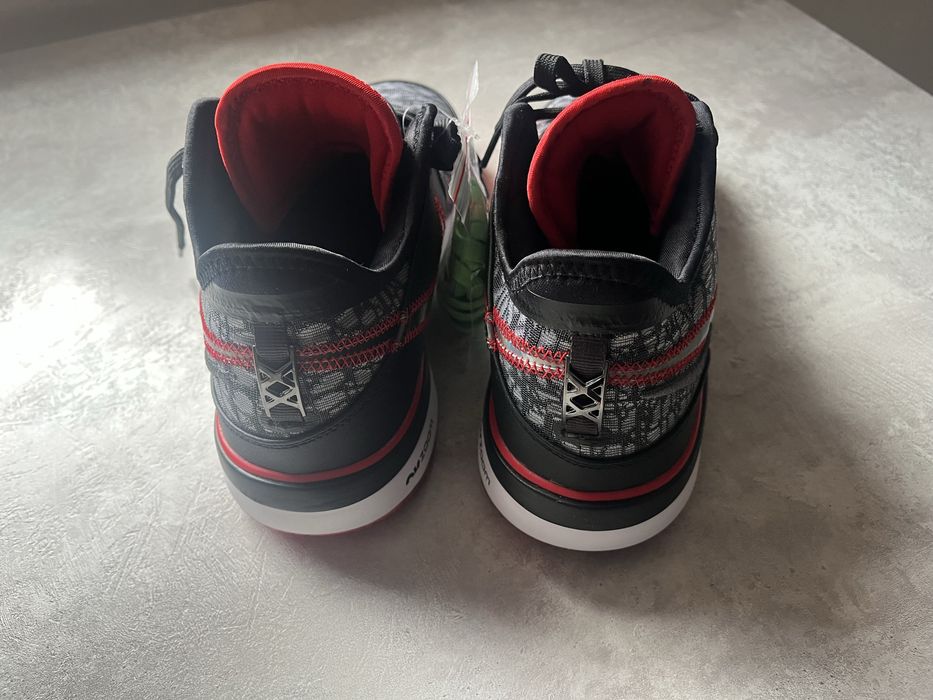 продам кроссовки Nike Zoom LeBron NXXT