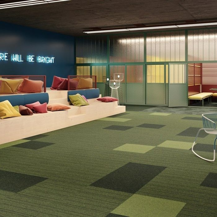 Ковролан,Ковровая плитка IVC для офиса,гостиниц тд.