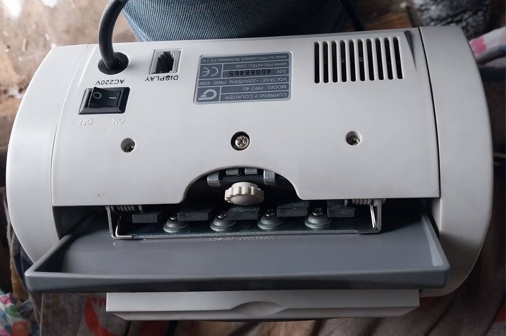 Машинка для счета денег банкнот