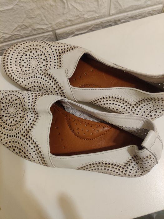 Дамски обувки естествена кожа и чехли