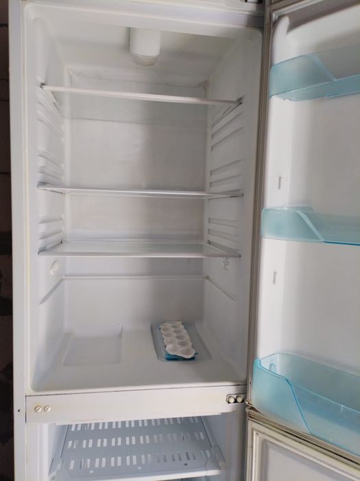Продам холодильник