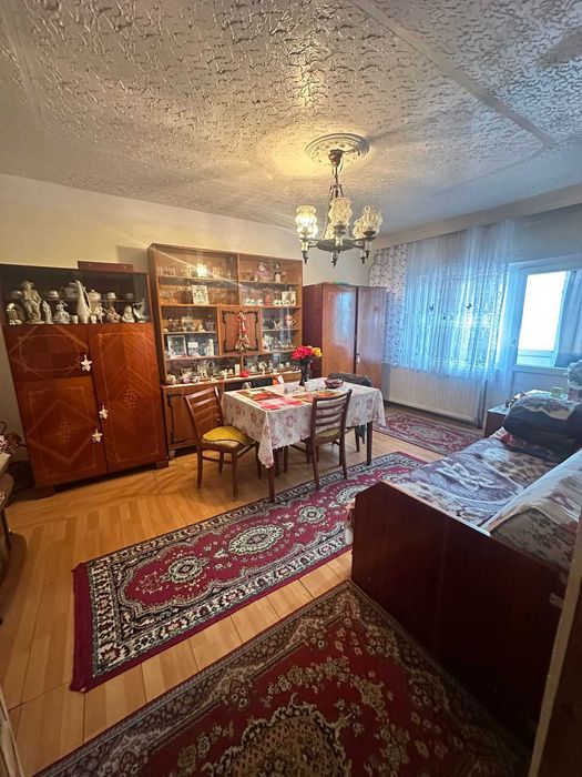 proprietar vand apartament 2 camere