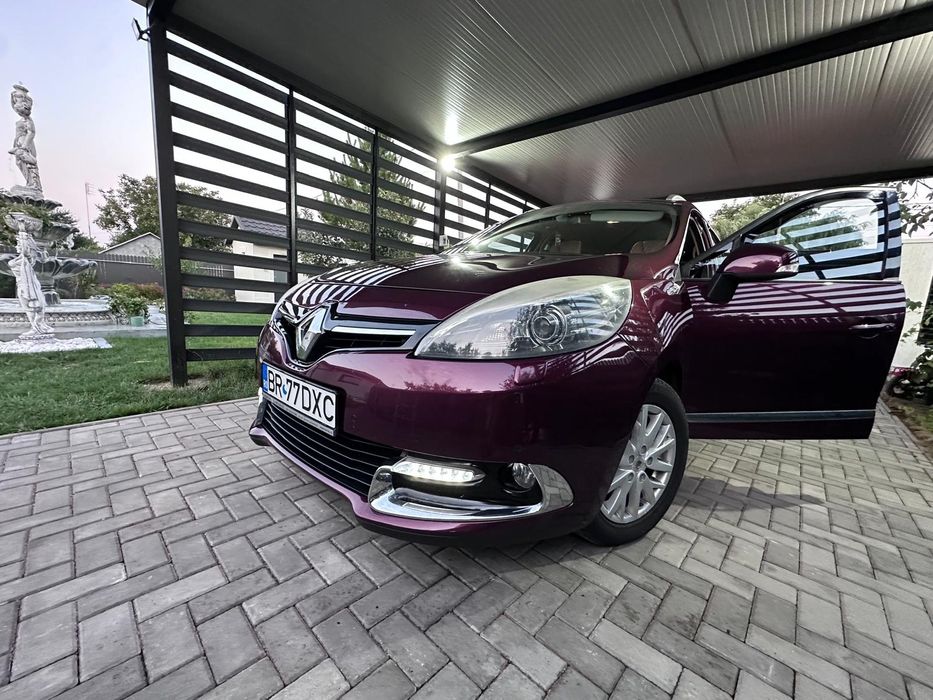 Renault Grand Scenic 2014