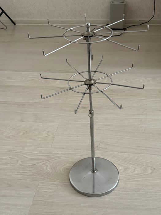 Стойка вешалка для украшений, брелков