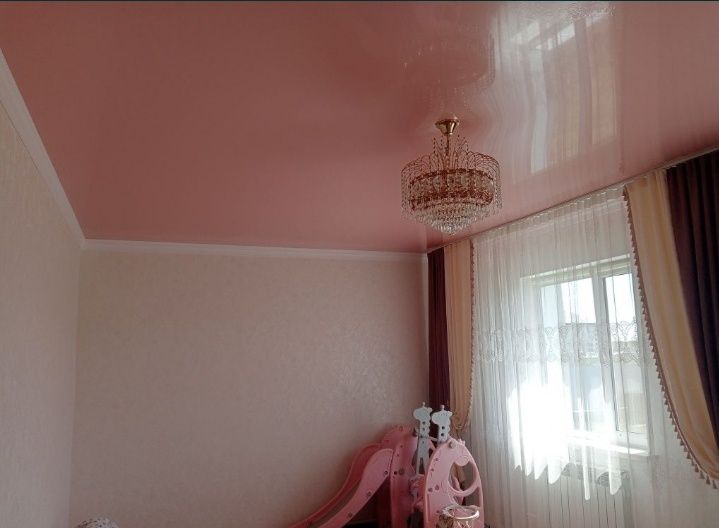 Поклейка обоев  ремонт