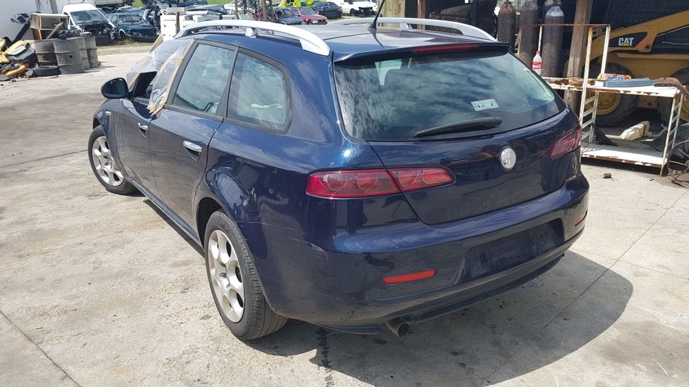 Алфа Ромео 159 на части