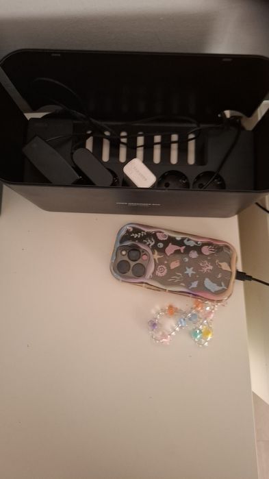 Cutie de prize cu 3 intrari pentru usb