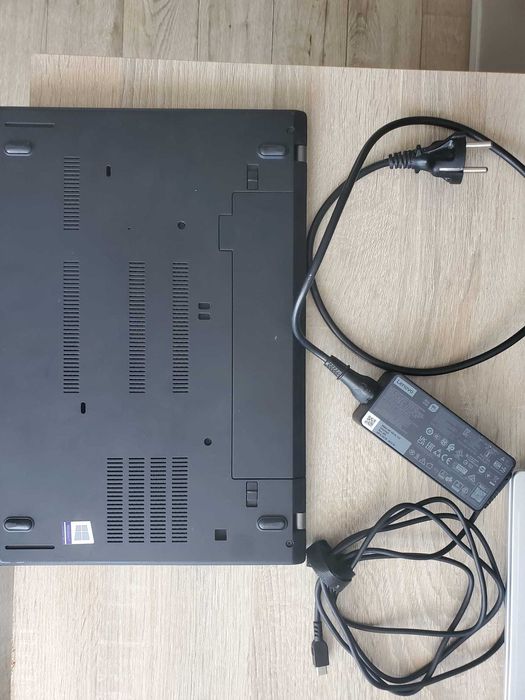 Laptop Lenovo ThinkPad T480 Intel i5 8th 16GB RAM Incarcator husa Dock