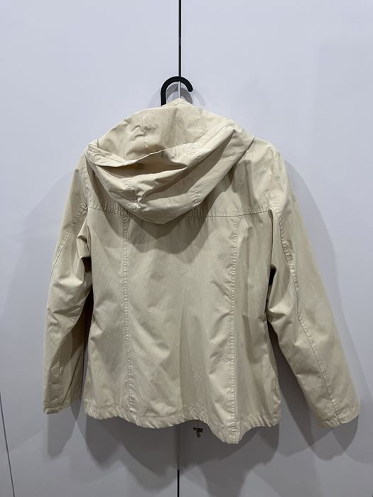 Продам ветровку, и плащ