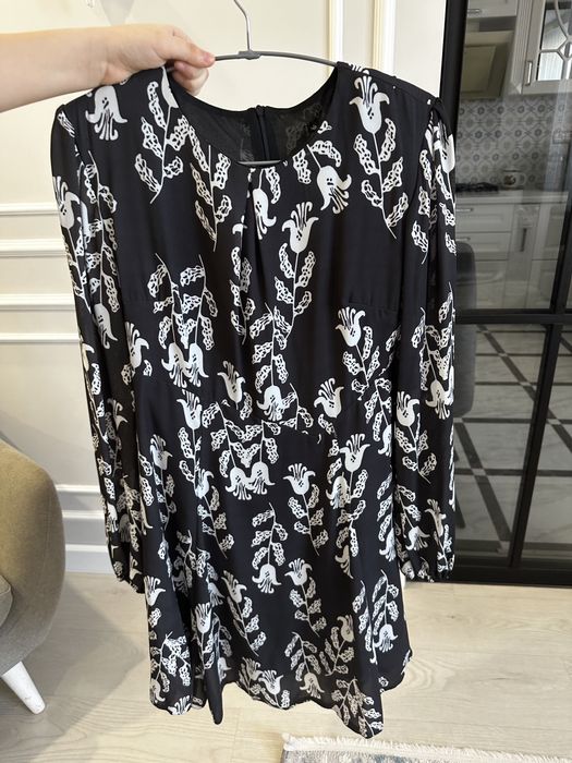 Платье женское.