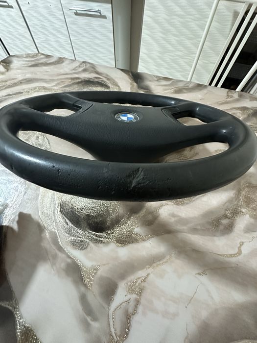 Продам руль на BMW бу