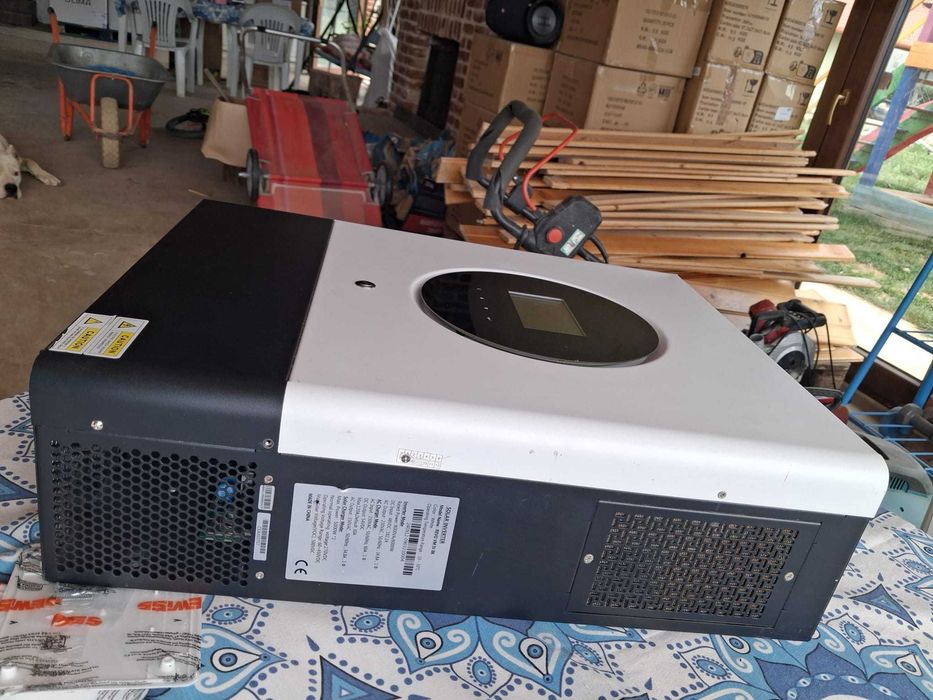 Invertor solar 8kW Hybrid- REVO VM IV  – 48V – 2 MPPT – Funcțional – P