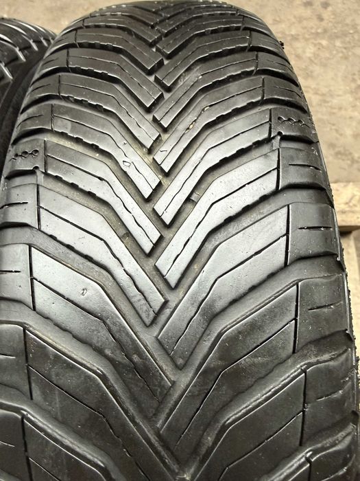 2x Anvelope Vara 185/65 R15 - Michelin Cross Climate 2