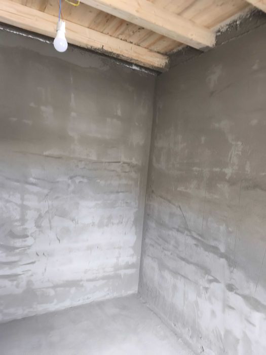 Tencujală manuală și mecanizate