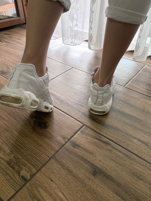 Дамски маратонки Nike