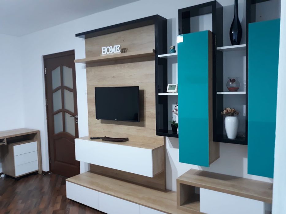 Vand apartament 3 camere etaj 4/4 vis-a-vis Dedeman