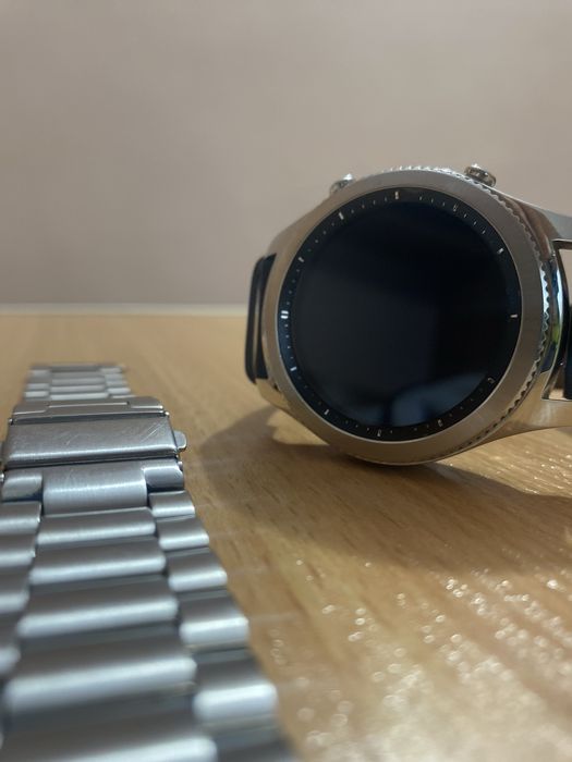 Samsung Gear S3 Classic – Elegant, Premium, cu Încărcător Original
