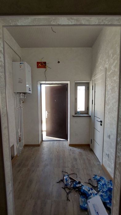 1 ком. квартиры, 32 м². Дом кирпичный. Старые Сергели (Eski Sergeli)