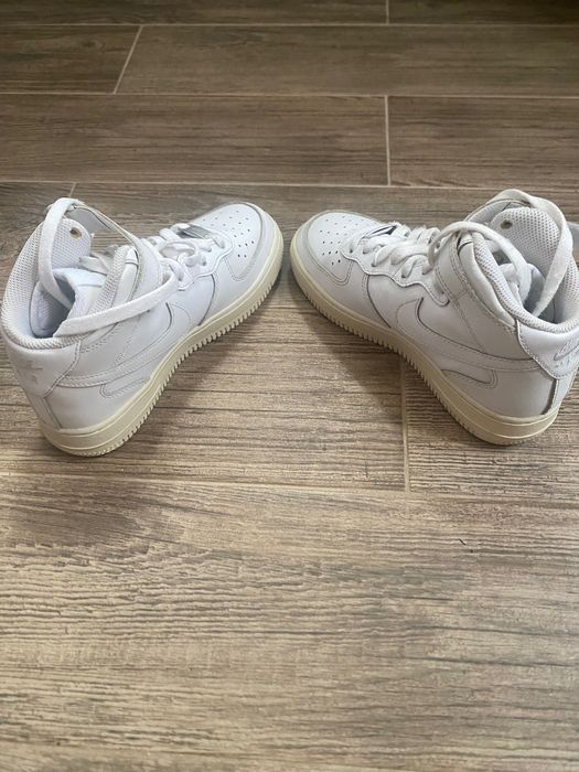 Ghete sport Nike AFT