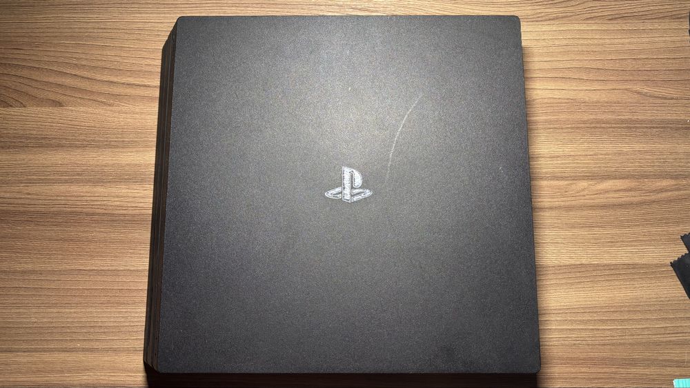 Playstation 4 Pro 1TB